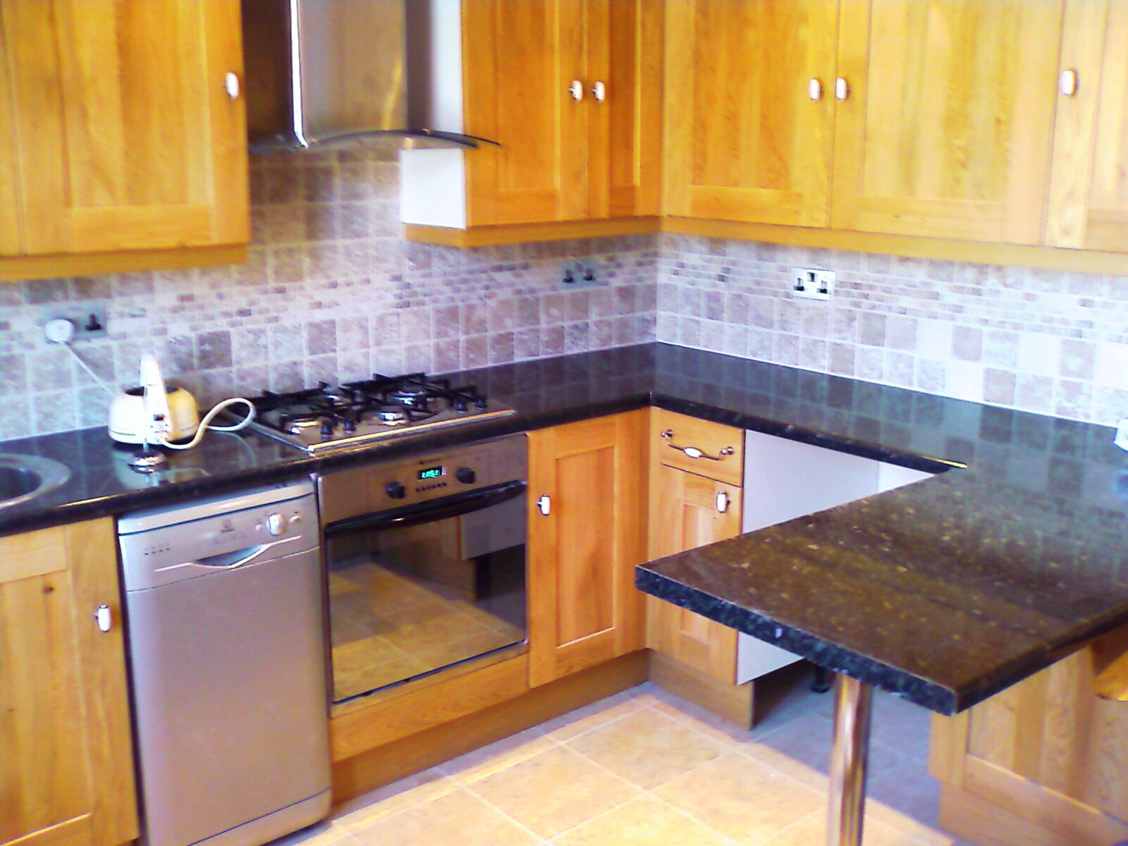 Spacious 2 bed flat in Blackhorse Rd E17.