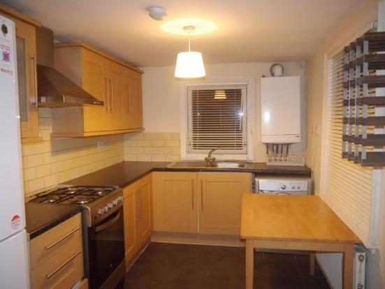 Spacious three bedroom under fully refurbishment Wood Green N22.