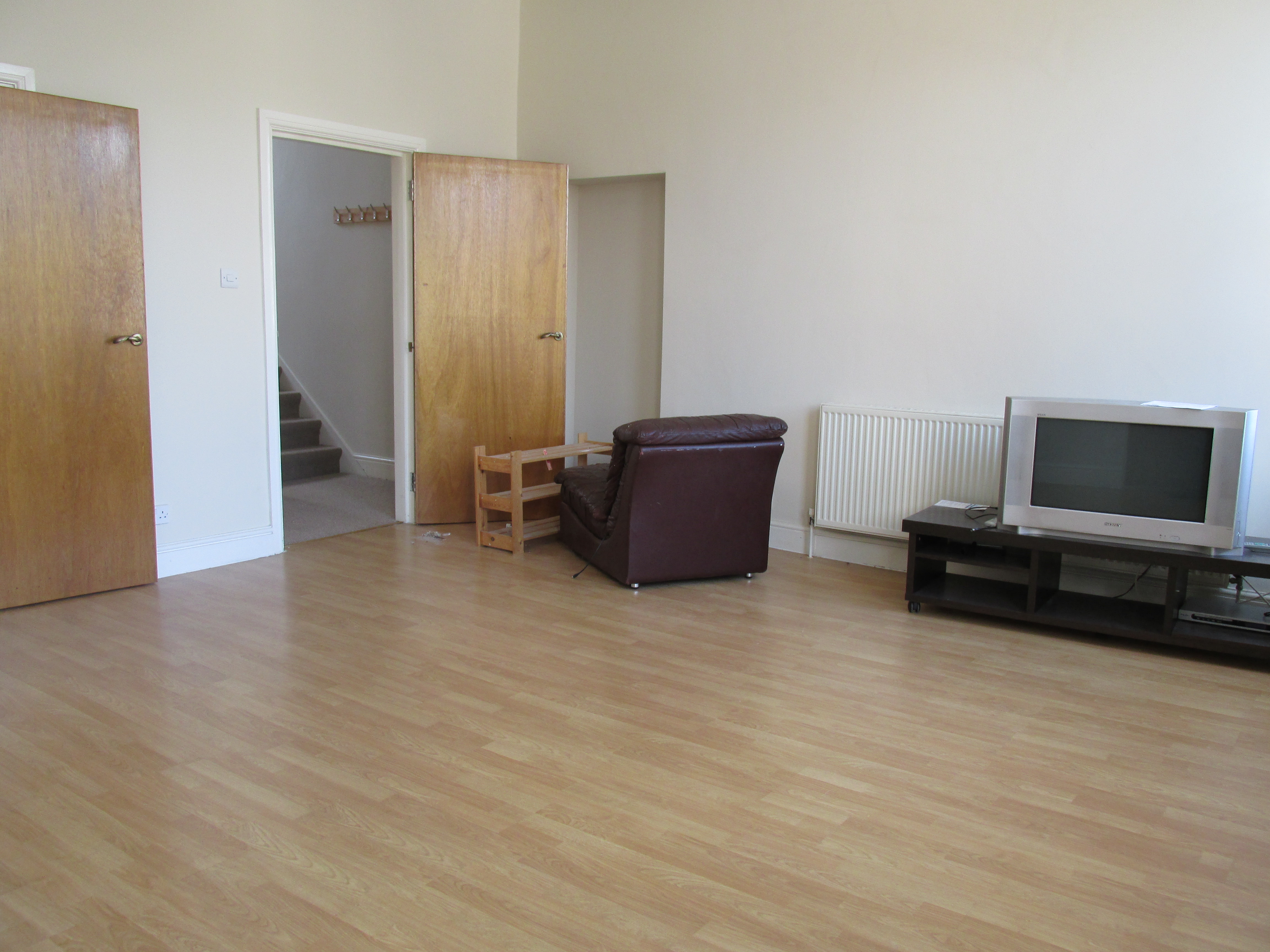 Spacious 4 bed flat in trendy Hoxton N1.