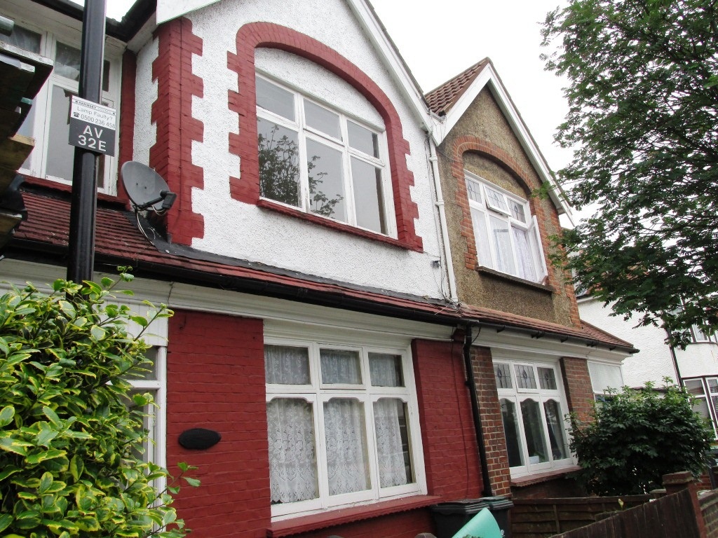 Spacious 5 bedroom house to let in London N17