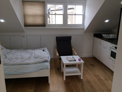 Well situated studio flat in the heart of Kensington, London W8, Bills inclusive.